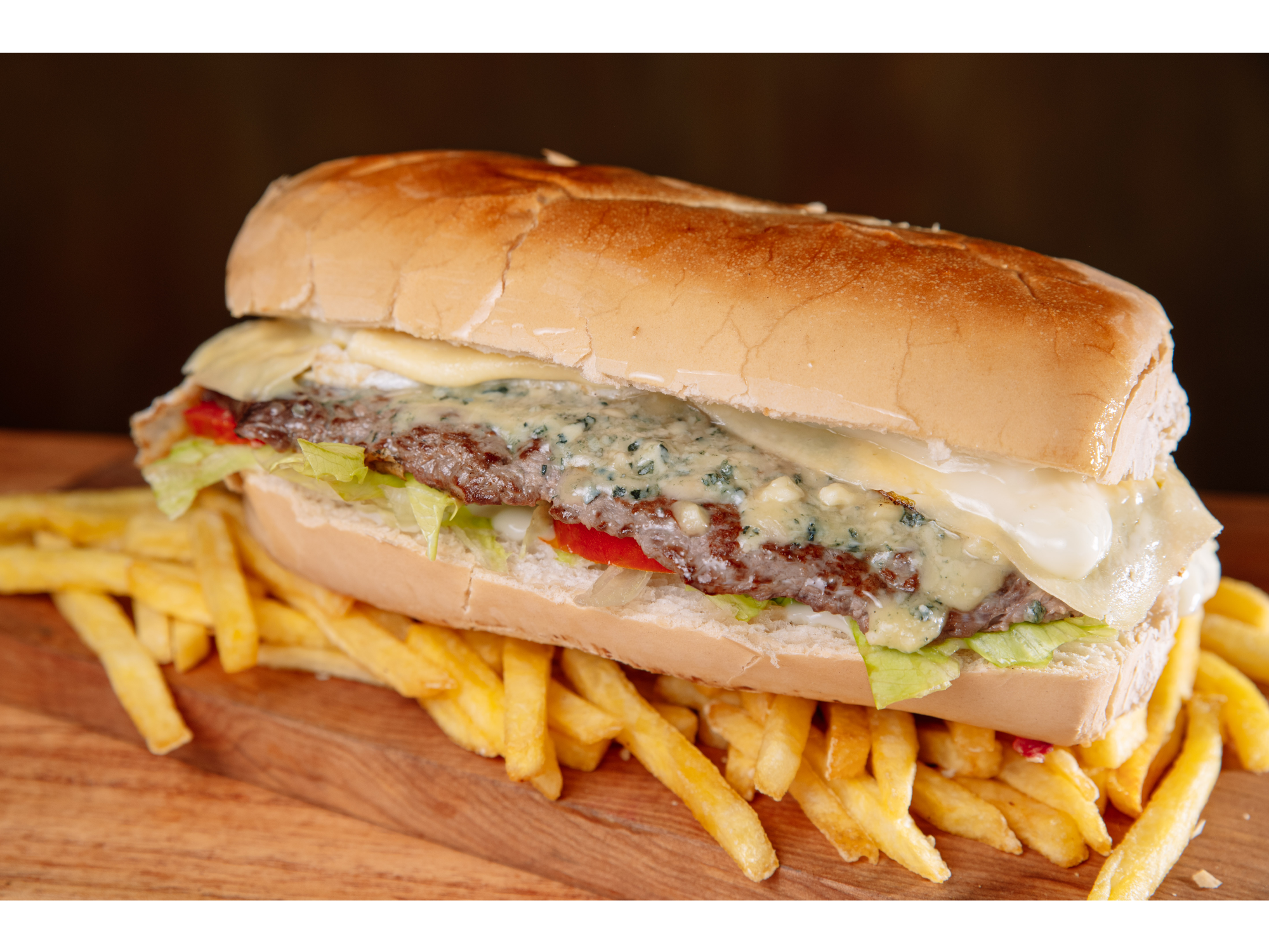 LOMO AL ROQUEFORT + PAPAS FRITAS