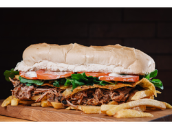 SANDWICH DE VACIO BRASEADO + PAPAS FRITAS