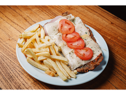MILANESA A LA NAPOLITANA CON GUARNICION