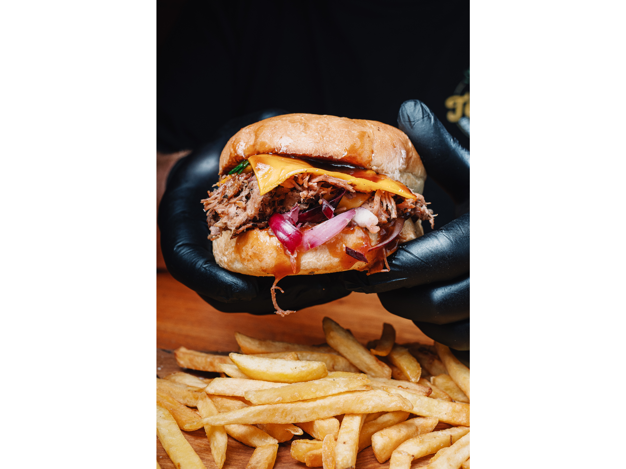 SANDWICH DE BONDIOLA MINI (12CM) + PAPAS FRITAS