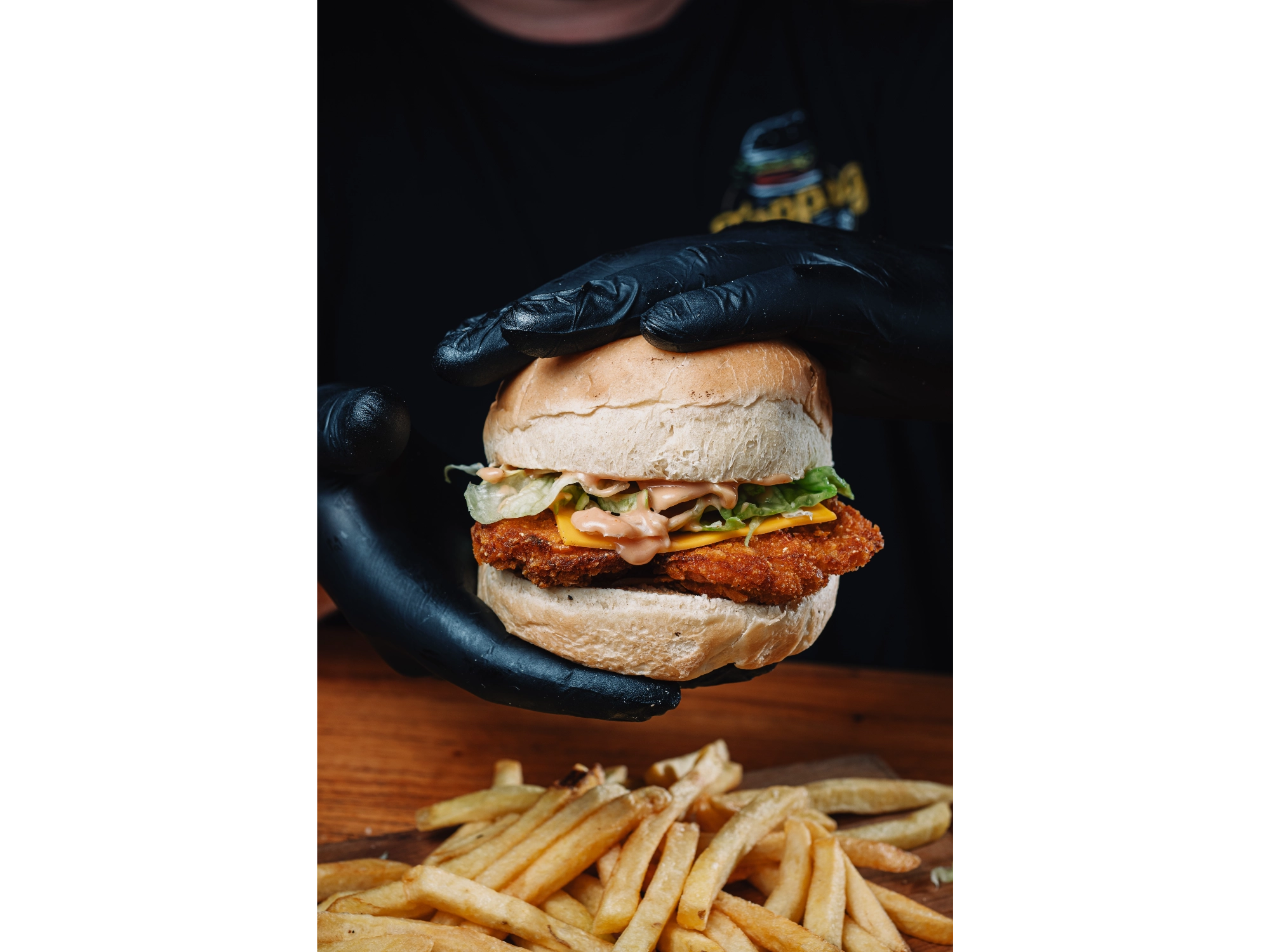2 BURGER POLLO CRISPY SIMPLES + PAPAS FRITAS