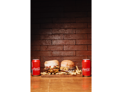 2 BURGER'S A LECCION + PAPAS