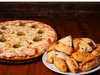 1 PIZZA MUZZARELLA+ 12 EMPANADAS A ELECCION