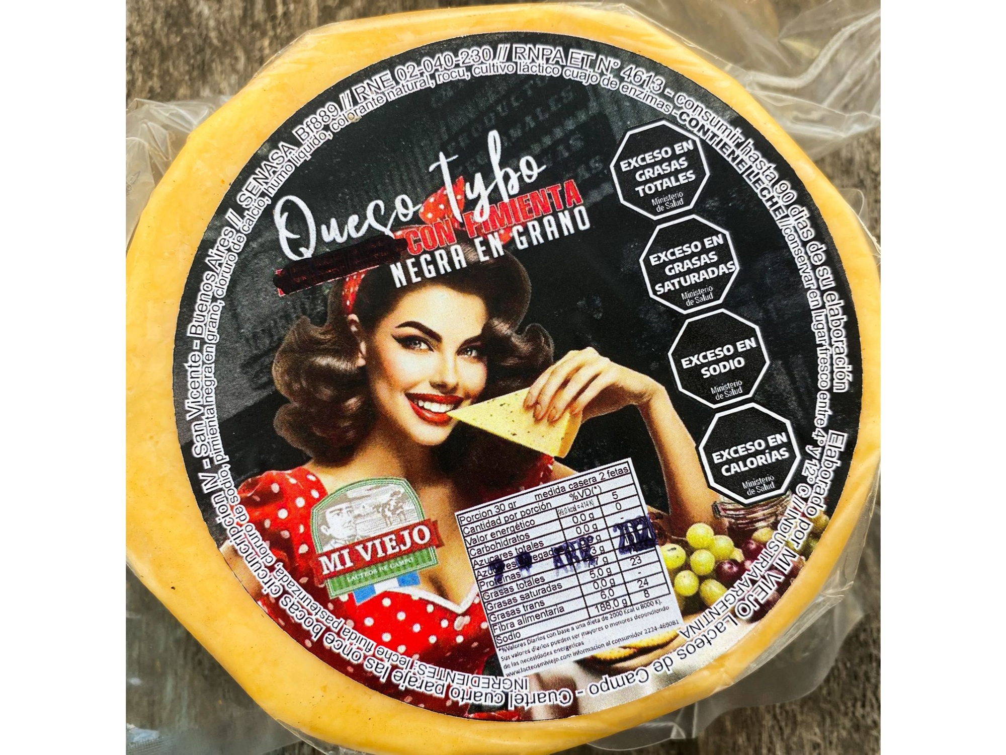 Queso criollo con pimienta hormitas x 0,500 kg Lácteos Mi Viejo