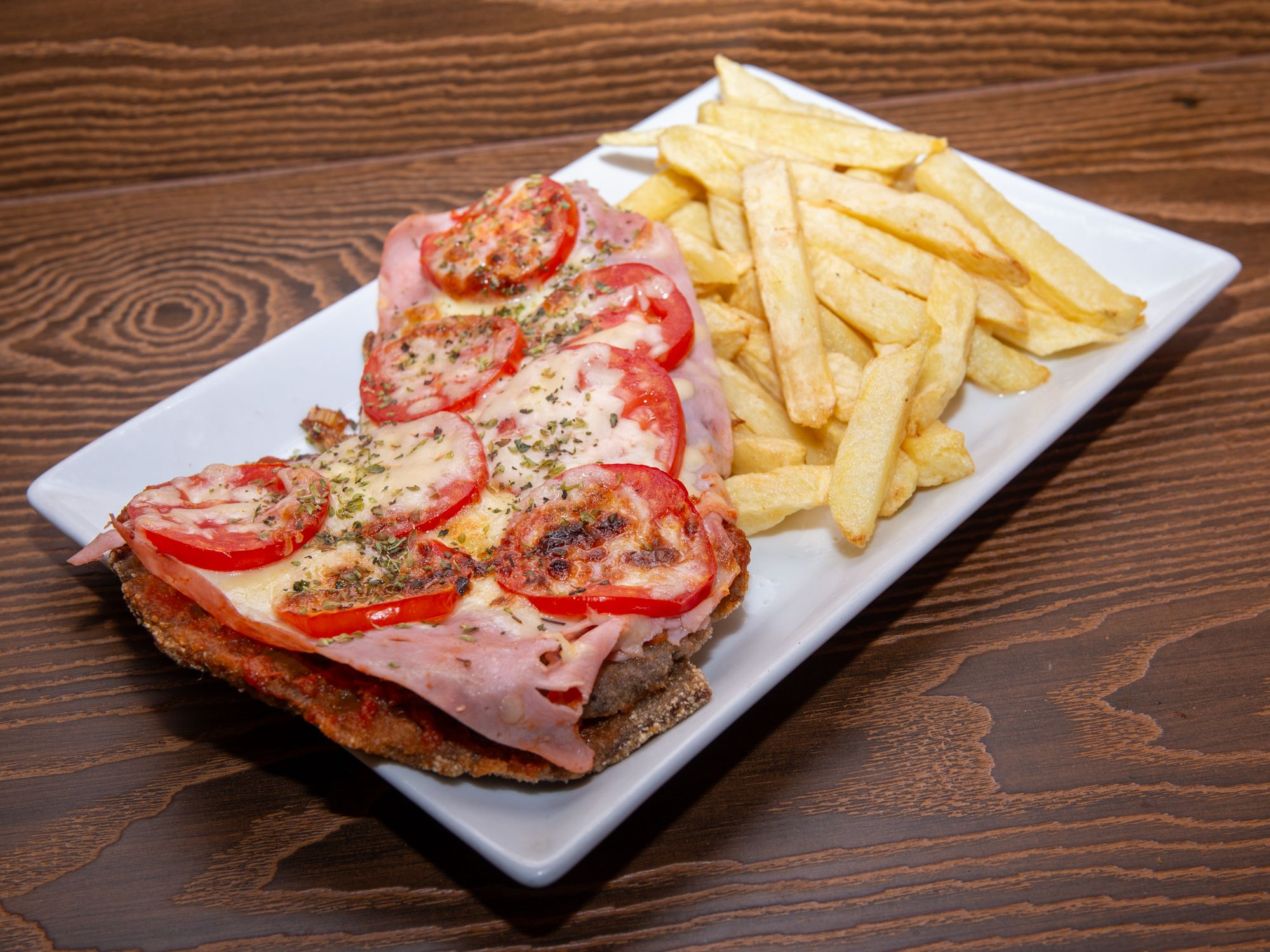 Mila de carne napo/jamon con papas fritas