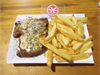 Mila de carne a los 4 quesos con papas fritas