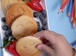 HOTCAKES CON ARANDANOS