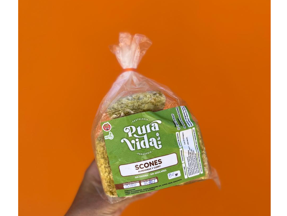 Scones de parmesano (almendra y curry)