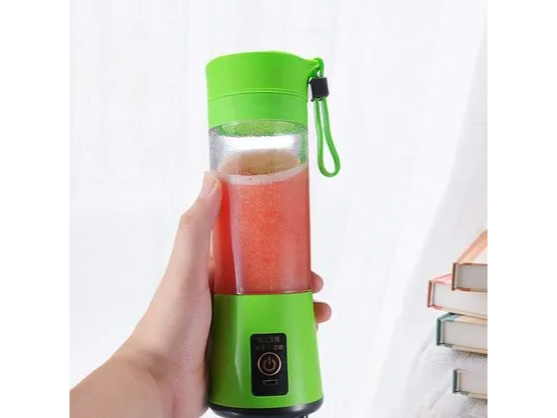 Licuadora Portátil Mini Shaker Usb Recargable para Jugos y Proteína