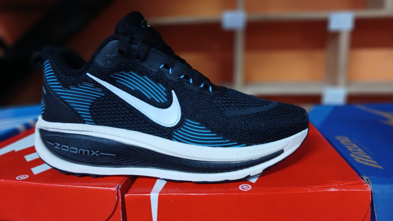 NIKE ZOOM X
