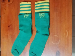 MEDIA USH ADULTO VERDE Y AMARILLO