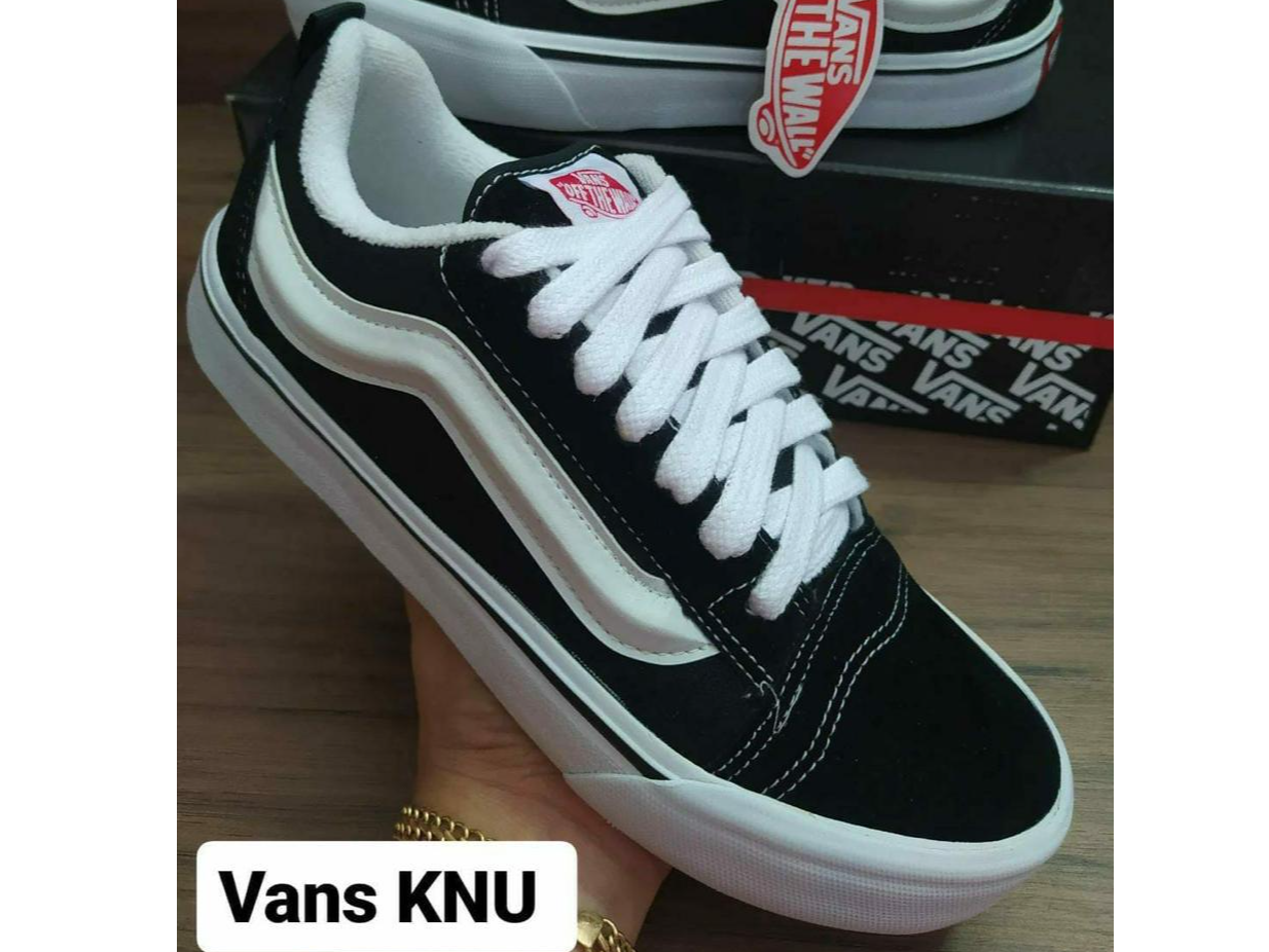 VANS KNU