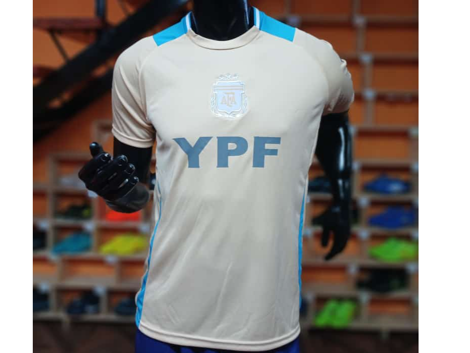 CAMISETA DE LA SELECCION ENTRENAMIENTO BEIGE