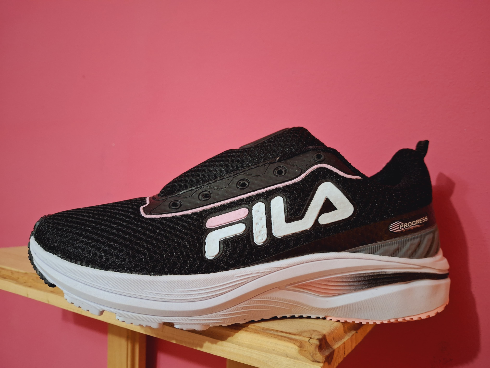 FILA PROGRESS