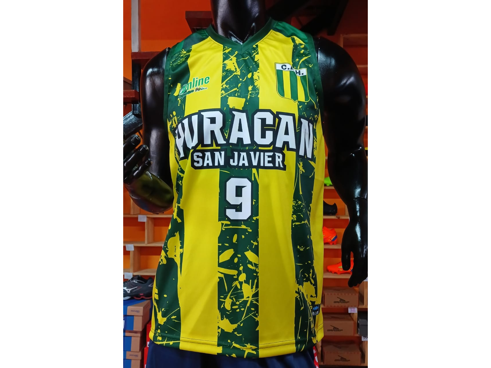 MUSCULOSA HURACAN 2025