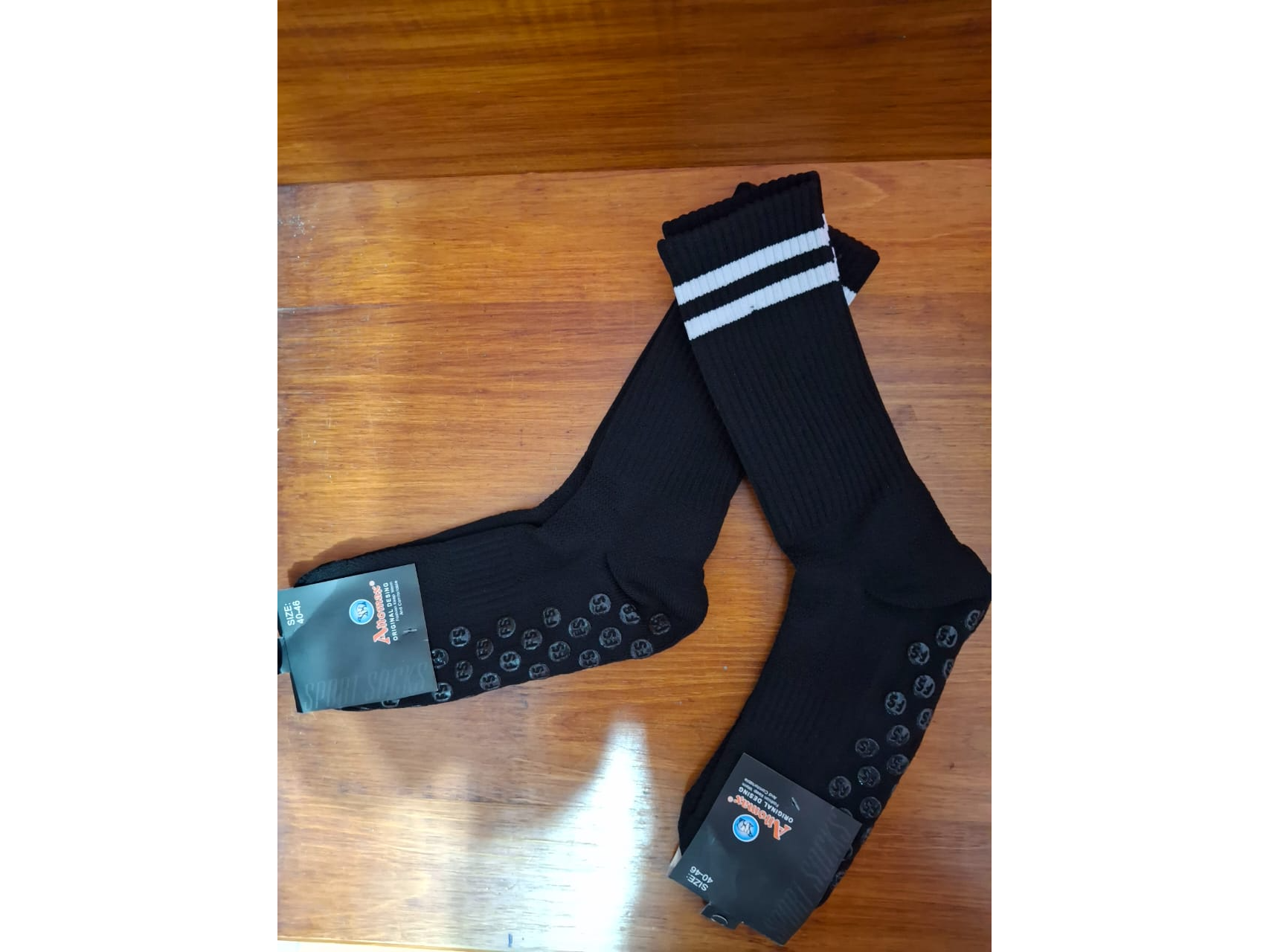 MEDIA ANTIDESLIZANTE NEGRA COMUN