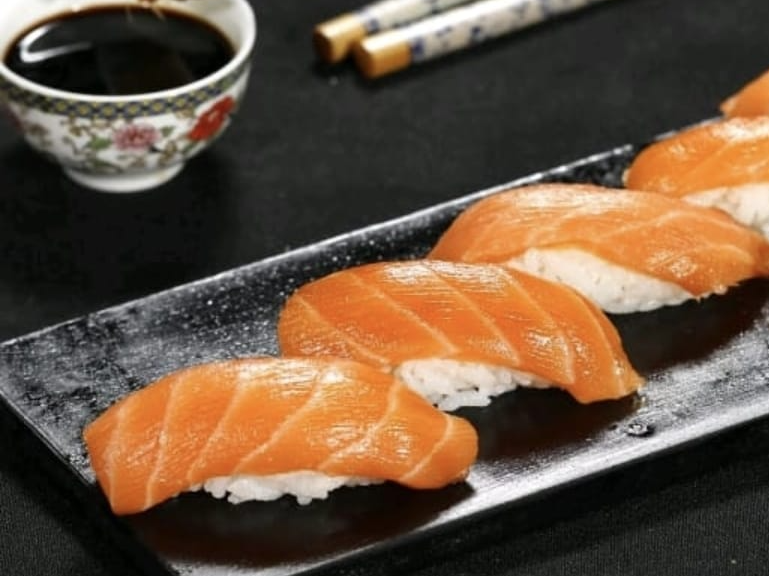 Nigiri  de salmón