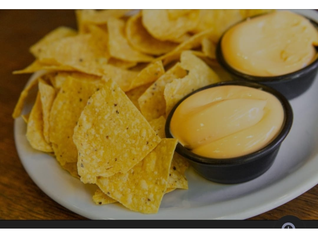 Nachos con Cheddar