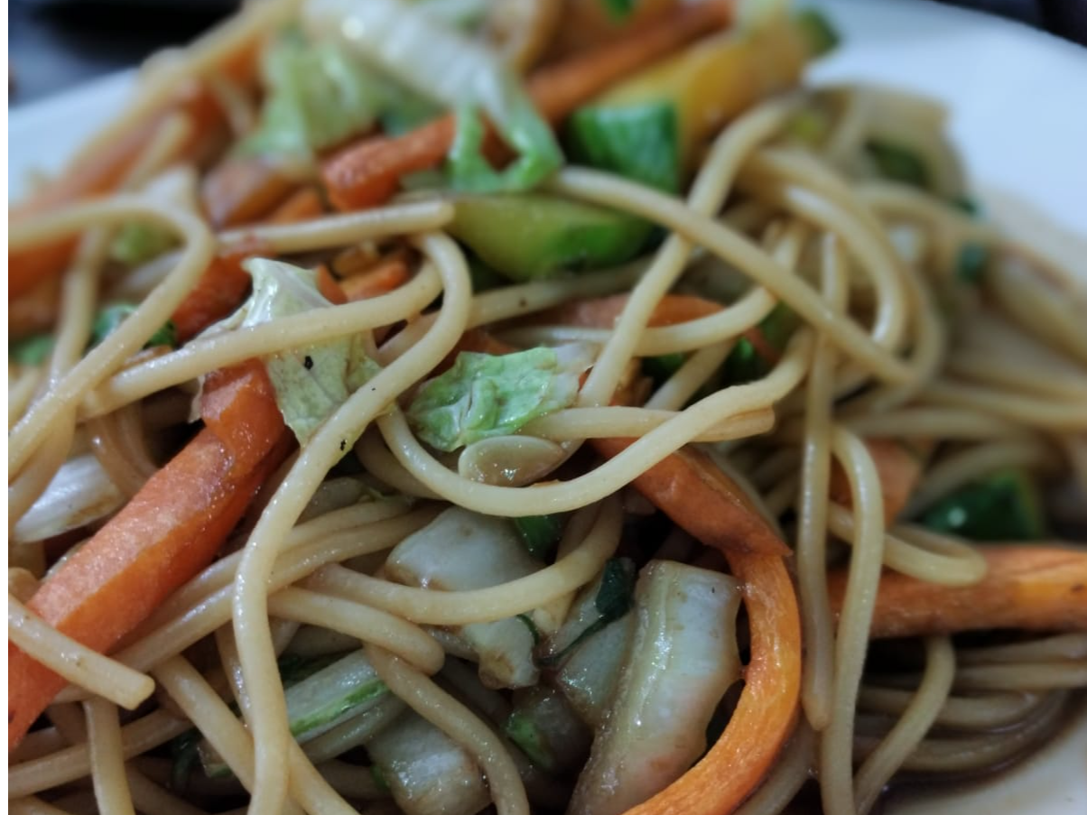 Chow Mein con Verduras de Cerro