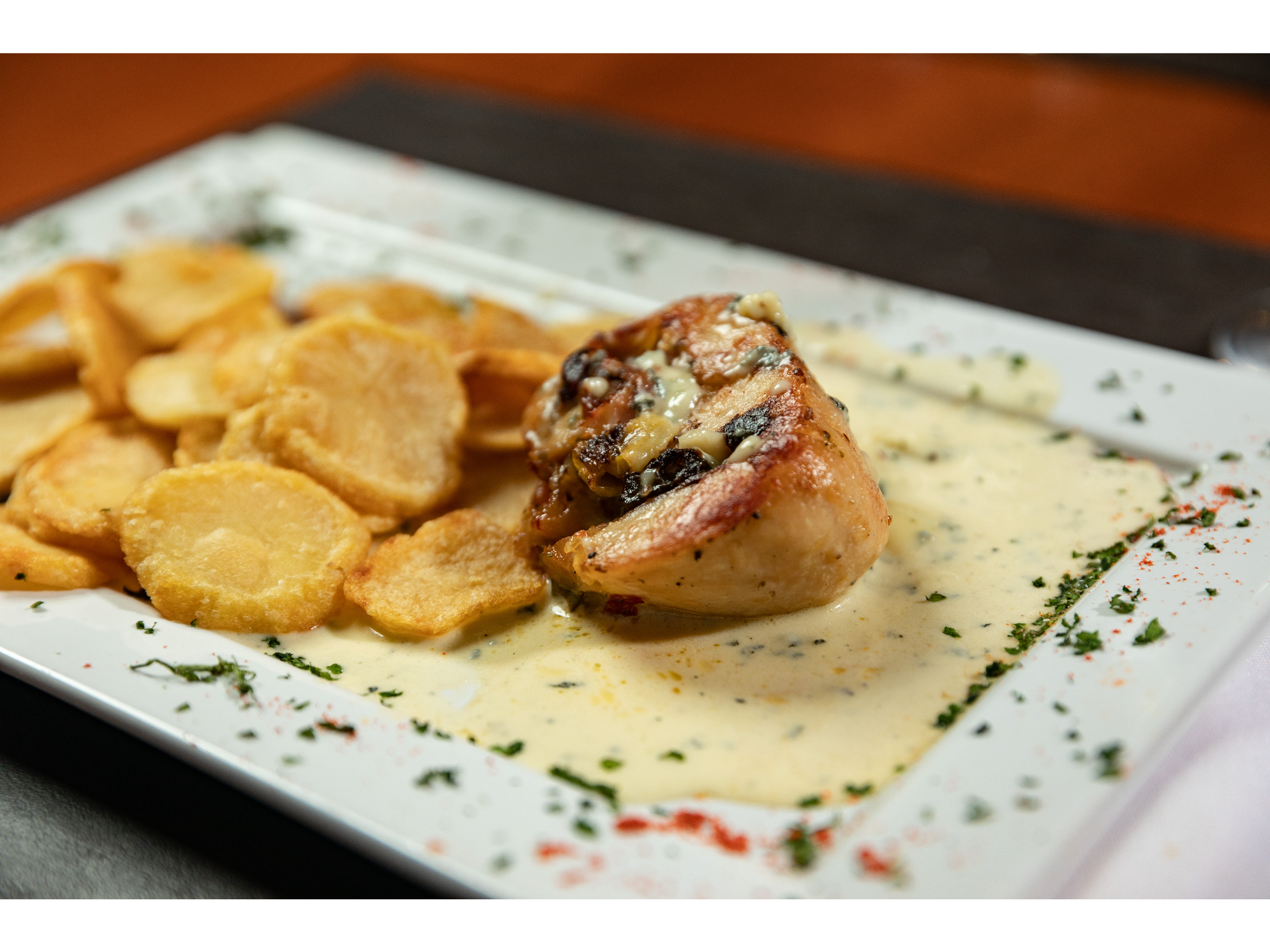 1/4 de Pollo deshuesado  al Roquefort (Queso Azul)