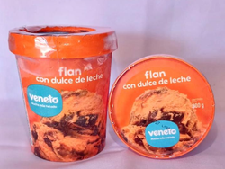 Helado de Flan con Dulce de Leche