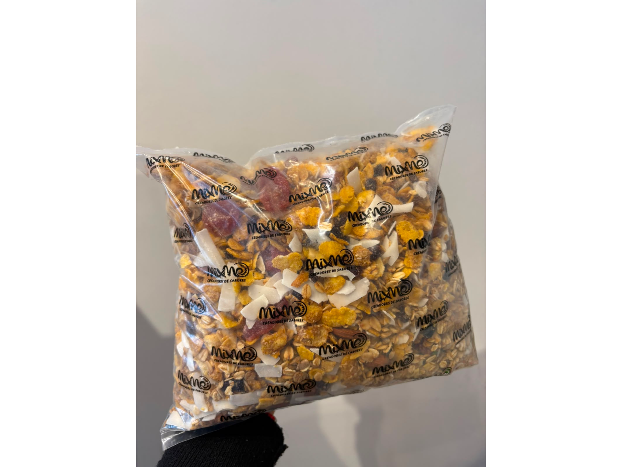 Granola Frutilla y Coco