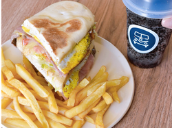 Lomo de pollo pan de la casa