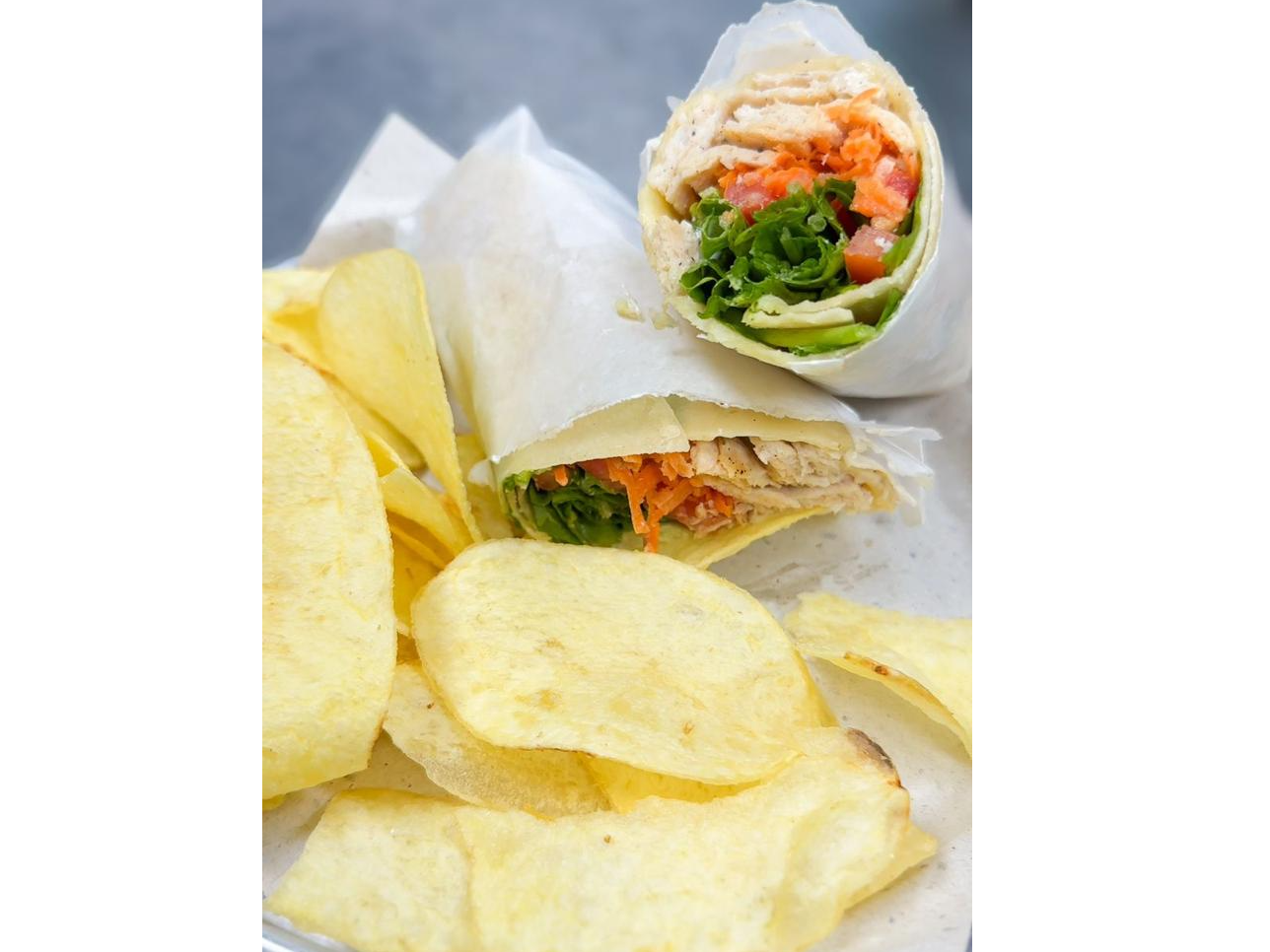 2 WRAPS DE RÚCULA CON PAPAS COPETÍN