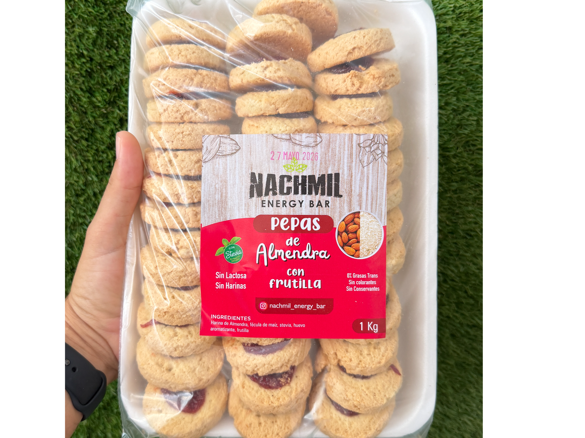 Pepas de harina de almendra con frutilla x1kg