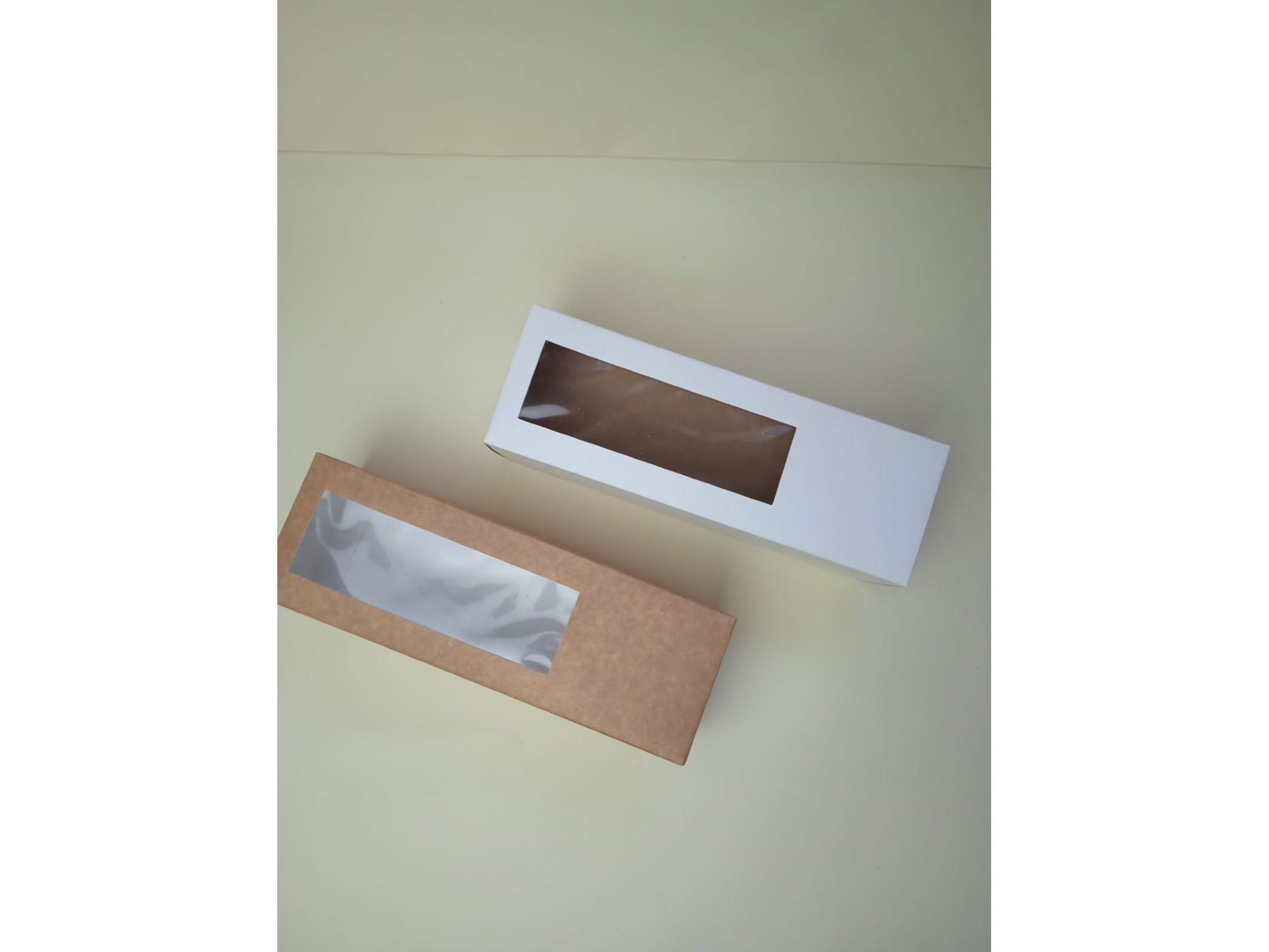 Caja 24*8*8 cm
