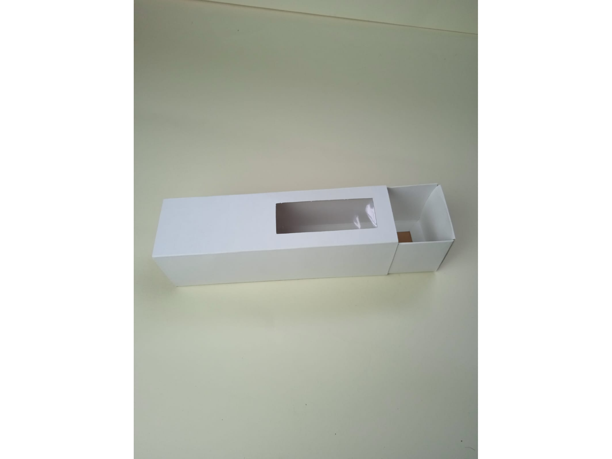 Caja 17*6*6 cm