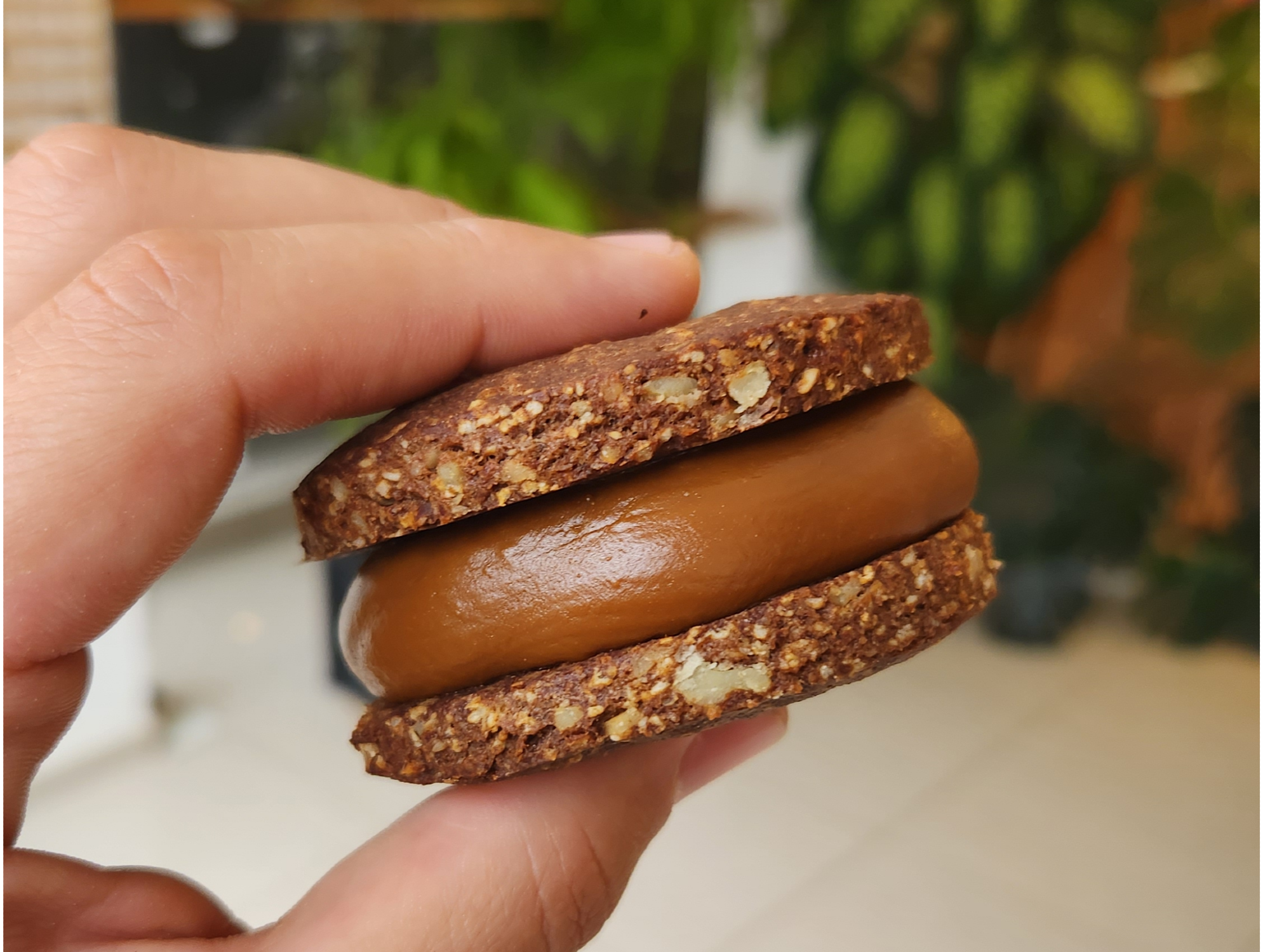 Alfajor integral de algarroba