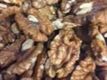 Nueces Mariposas Cobrizas