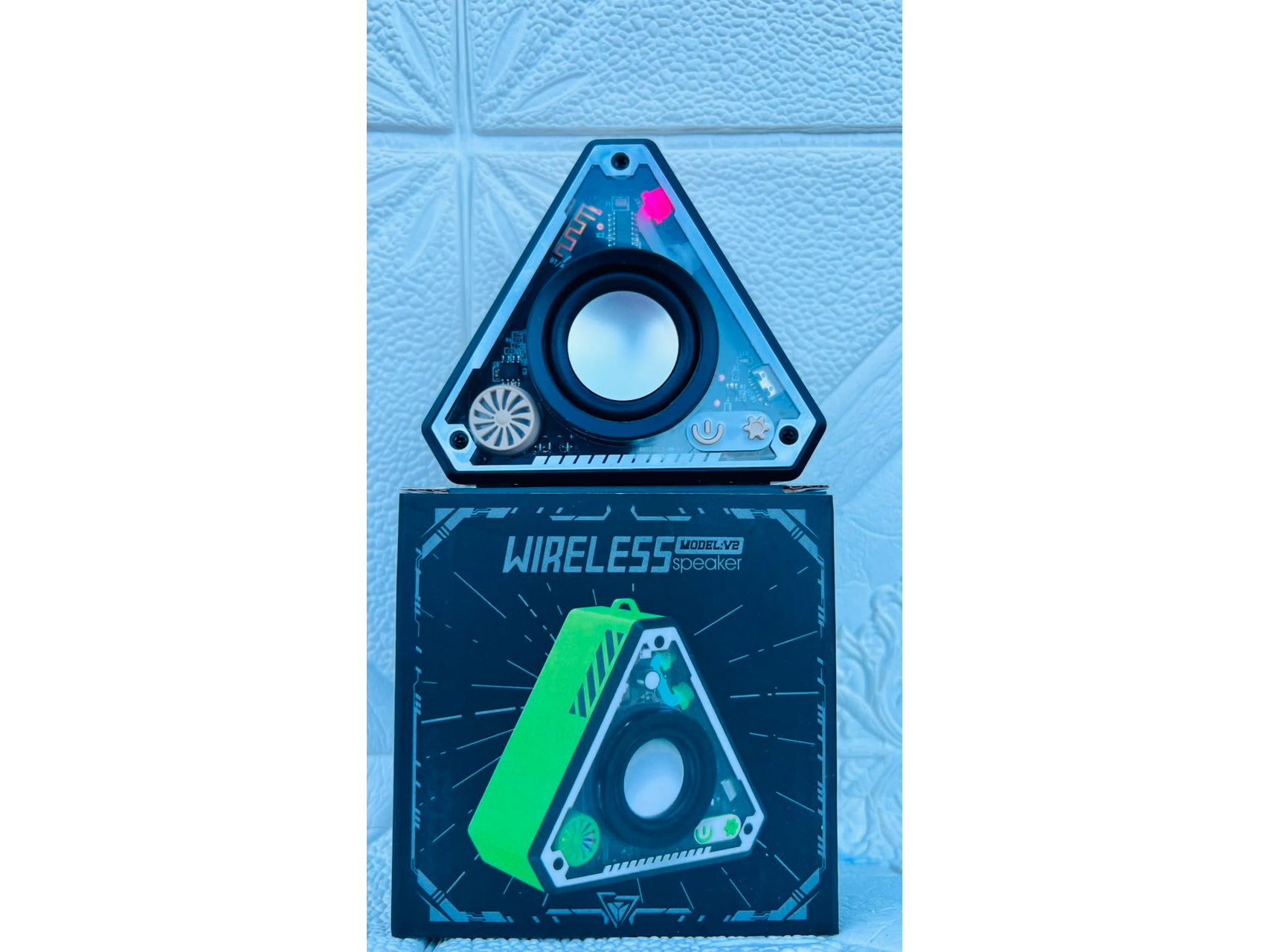 PARLANTE WIRELESS TRIANGULAR V2