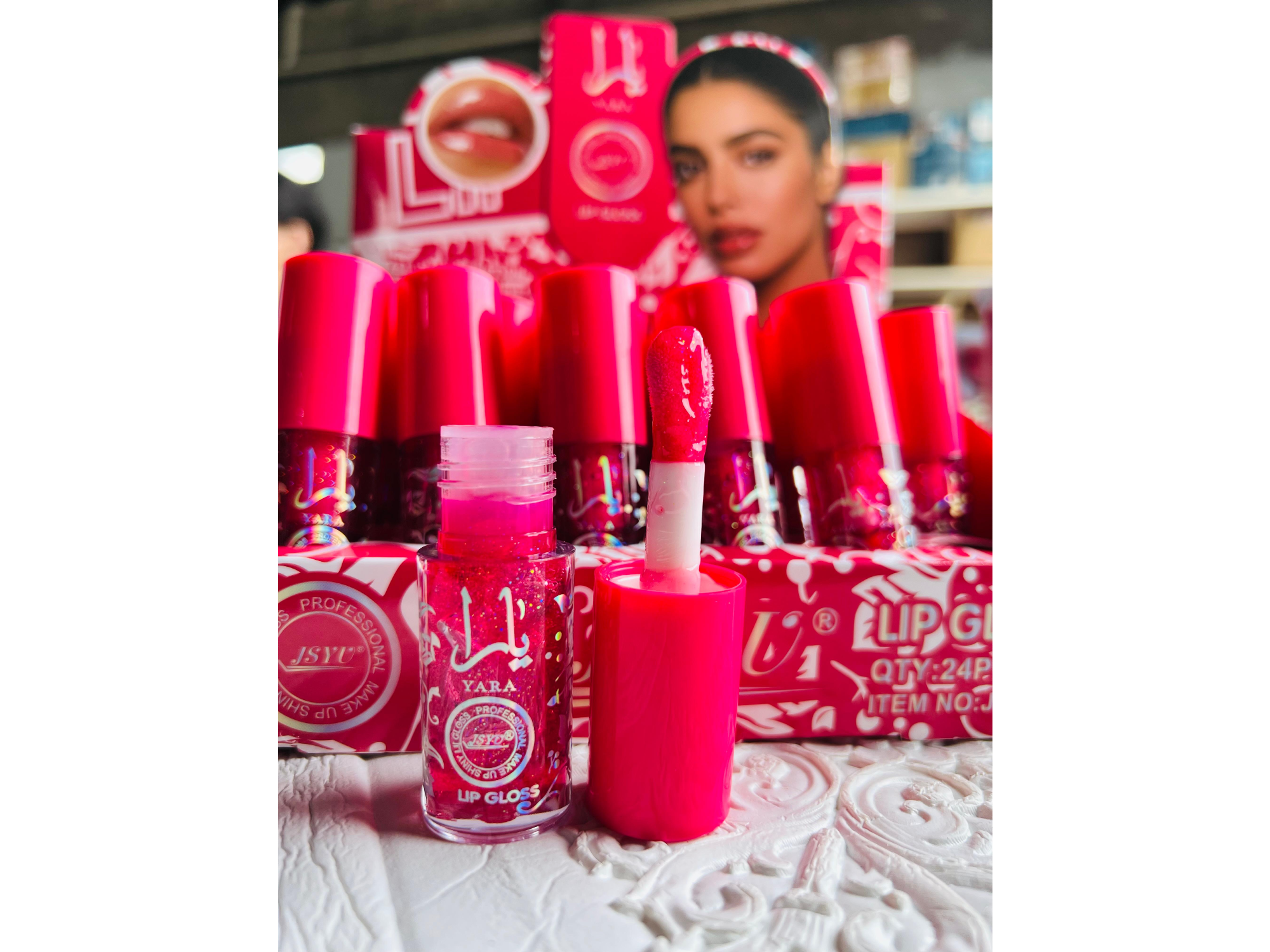 GLOSS LIP YARA
