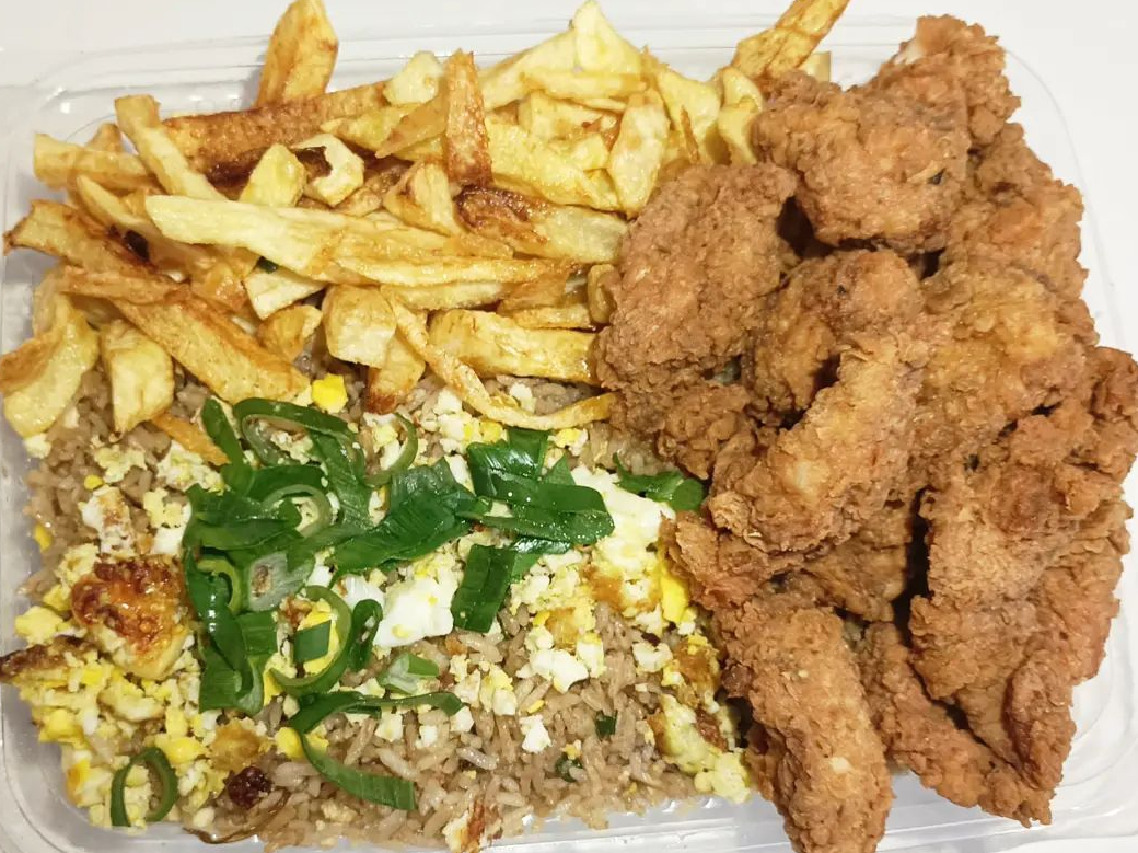 Chicharrón de POLLO con arroz blanco