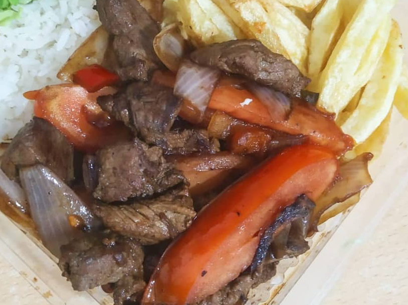 Saltado VEGETARIANO con arroz blanco de Bien Taipá