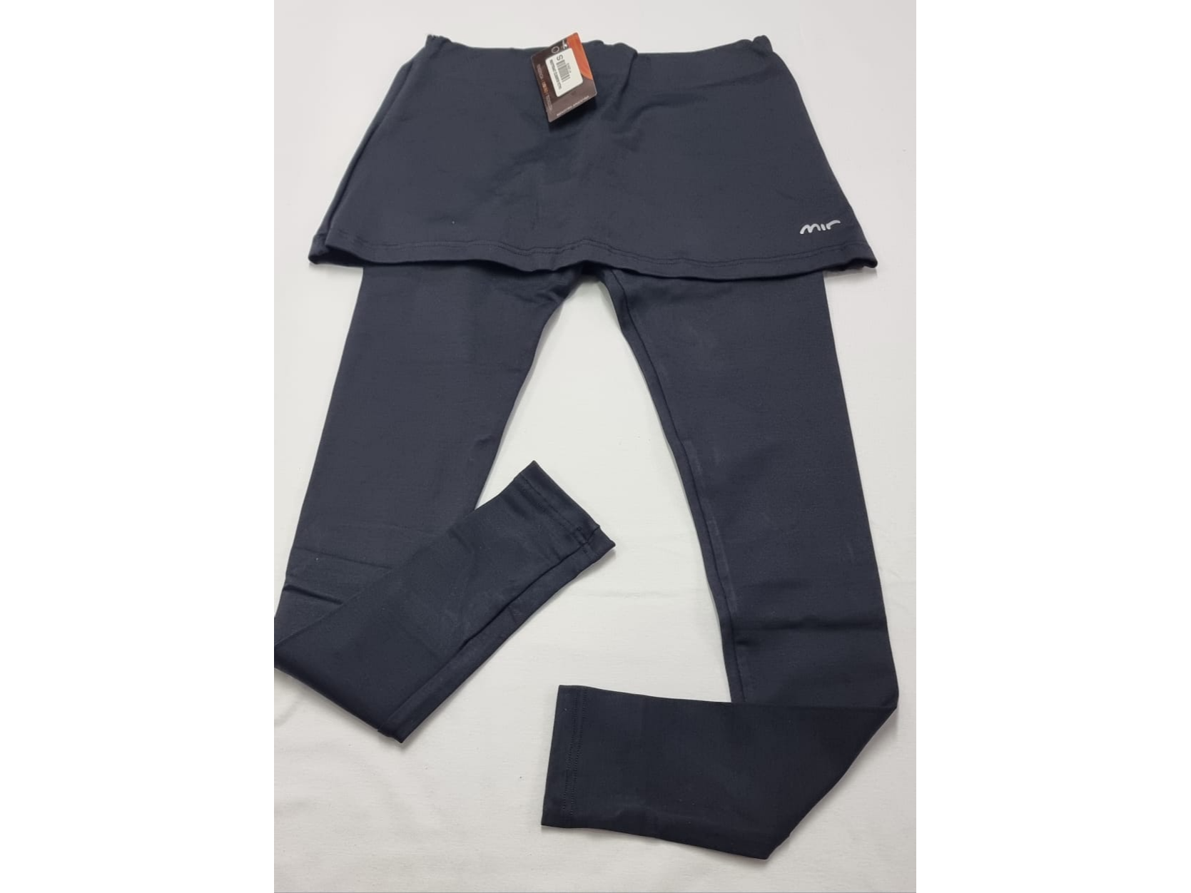 M126 - CALZA BIARRITZ CON POLLERA