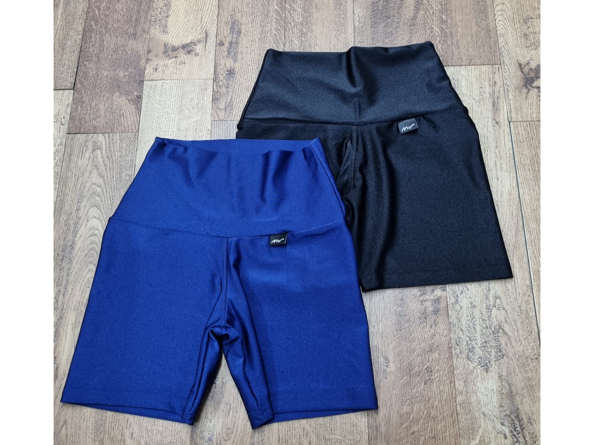 M843 - SHORT CICLISTA NIMES "Colores Nuevos