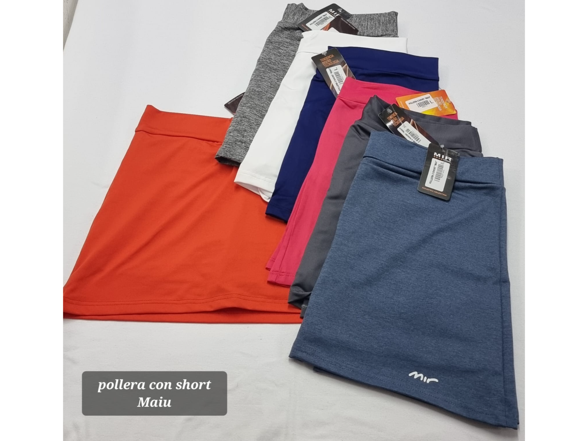 M621 - POLLERA C/ SHORT MAIU