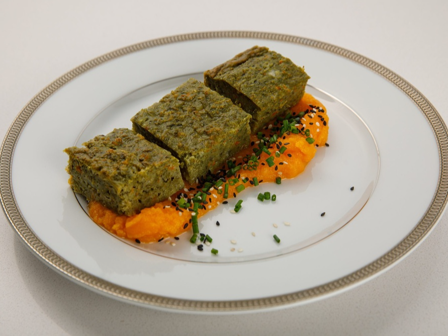 CROQUETAS DE ESPINACA CON PURE DE CALABAZA