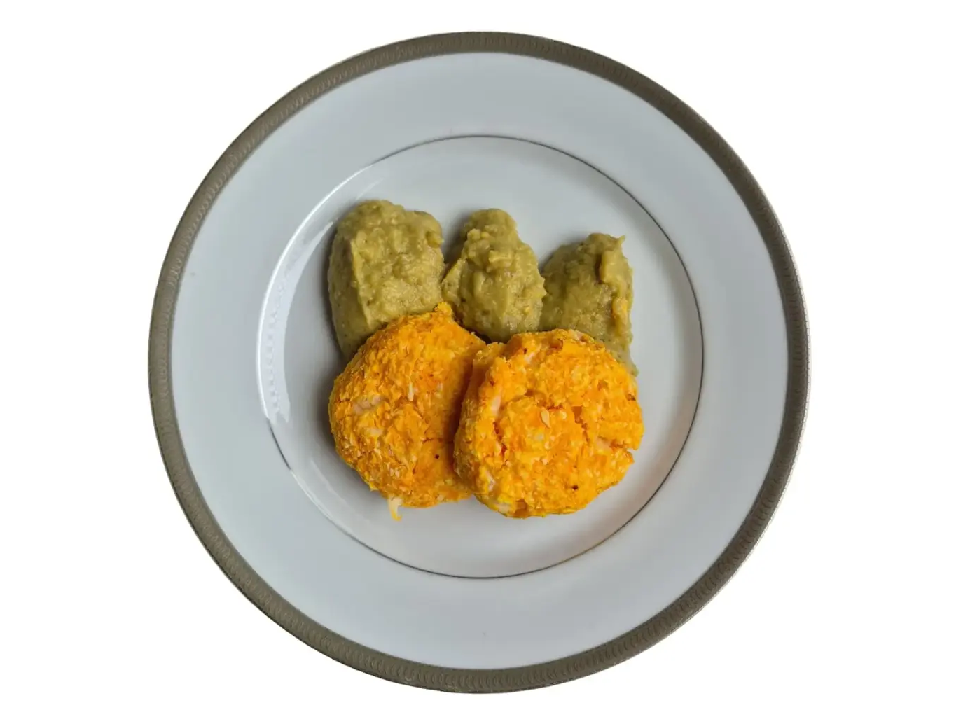 CROQUETA DE ZAPALLO, QUESO Y COCO CON PURE DE BERENJENA