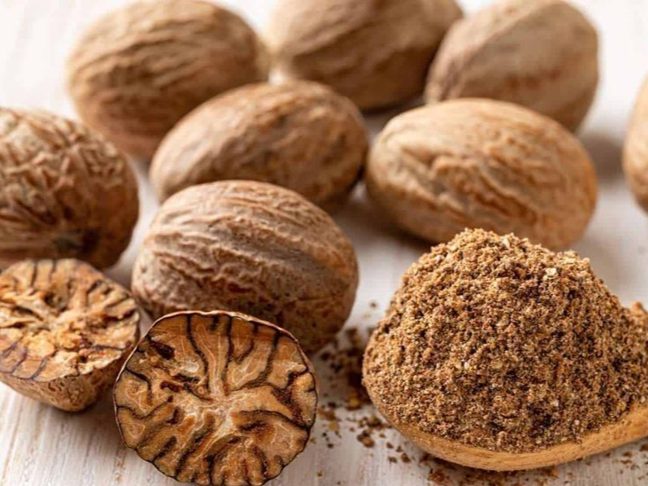 Nuez Moscada en Grano