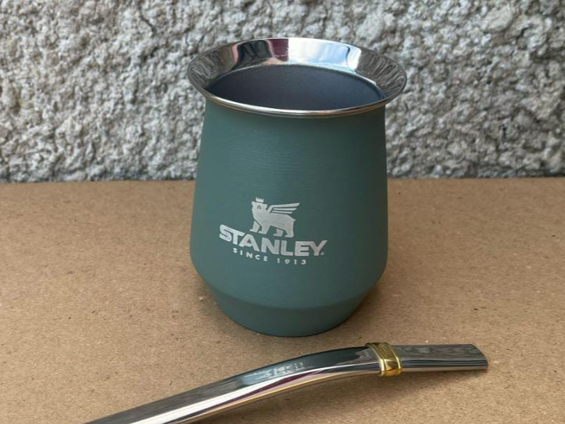 TIPO STANLEY VERDE