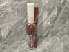 Lip gloss y delineador