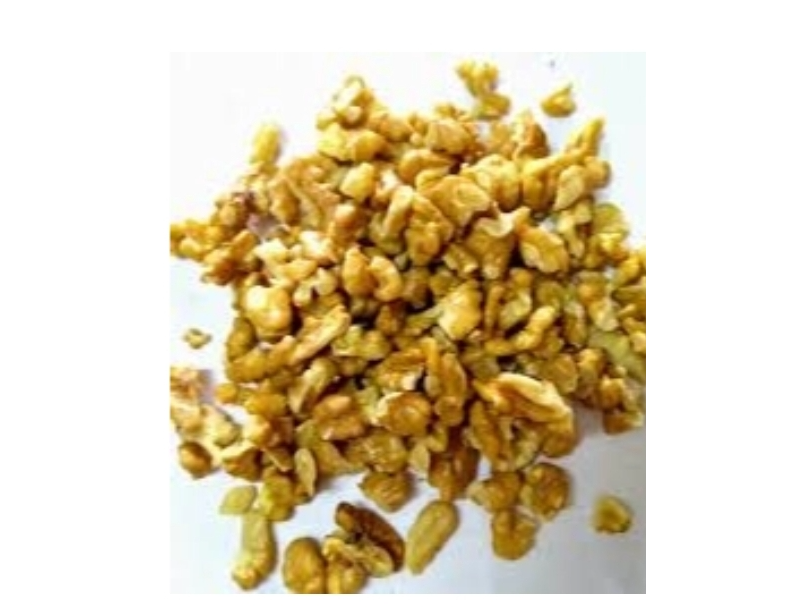 Nueces mariposa blancas partidas