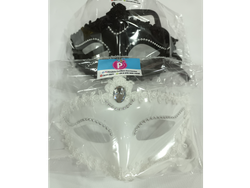 Antifaz negro o blanco con apliques