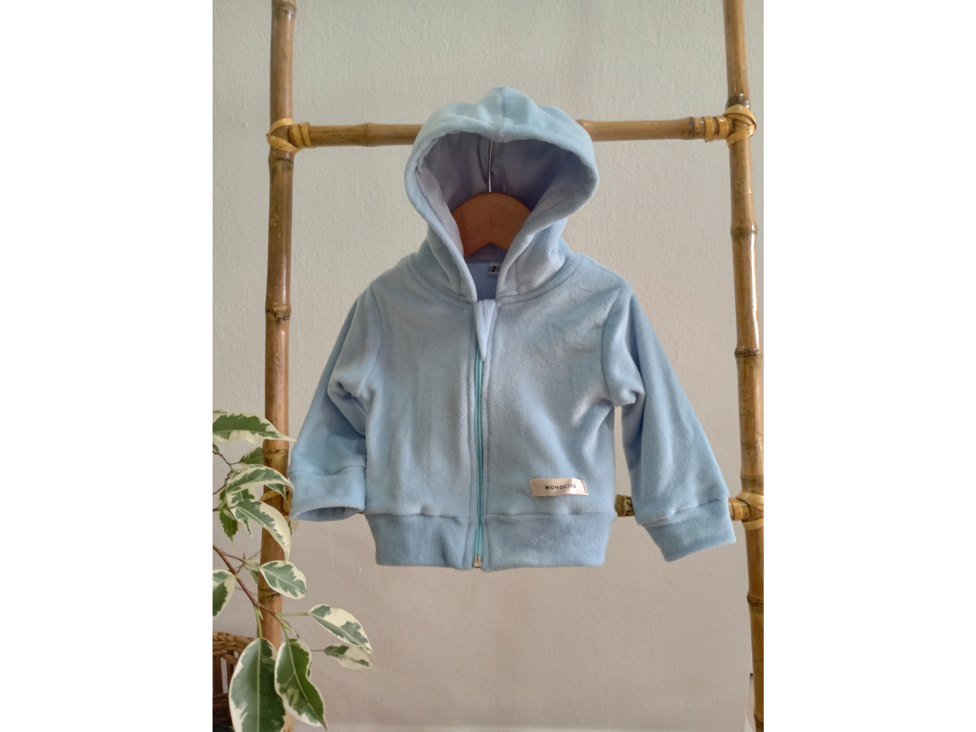 Campera de Plush, Celeste, de 3 a 12 meses.
