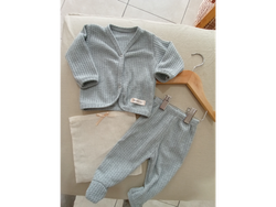 Conjunto de waffle frizado gris
