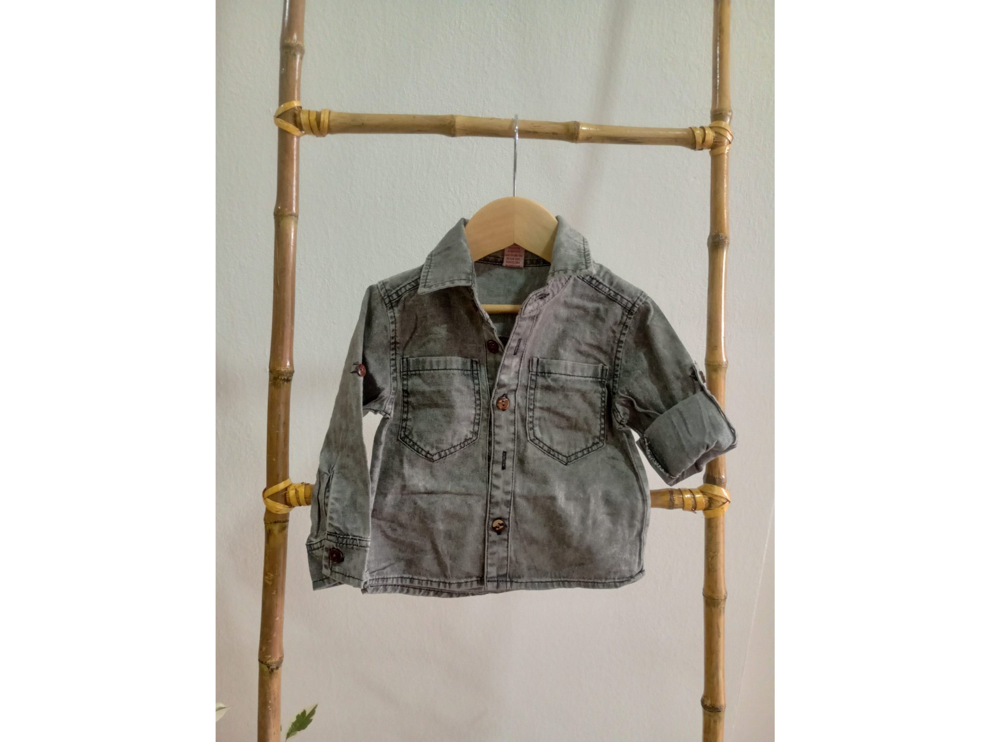 Camisa de Jeans Negra.